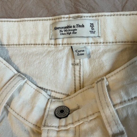 A&F Cream Carpenter Jeans - Picture 6 of 7